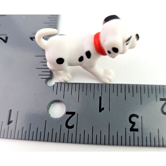 Lot Of 8 Small White Black Spots Dogs DISNEY 101 Dalmatian Pet Patrol Figures - Picture 5 of 8